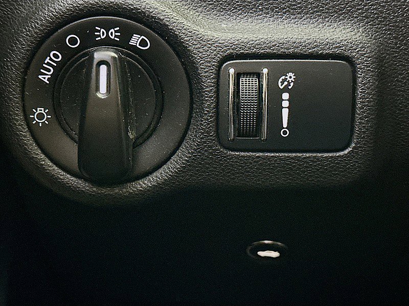 Used 2015 Dodge Dart SXT image 10