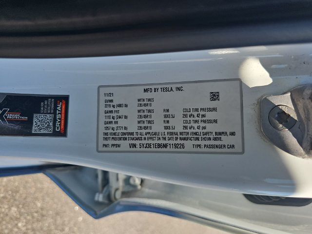 Used 2022 Tesla Model 3 Long Range AWD/4WD image 36