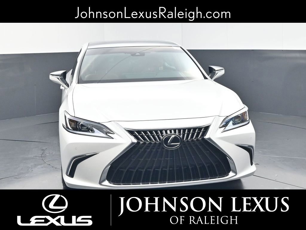 Used 2024 Lexus ES 350 w/ Premium Package image 4