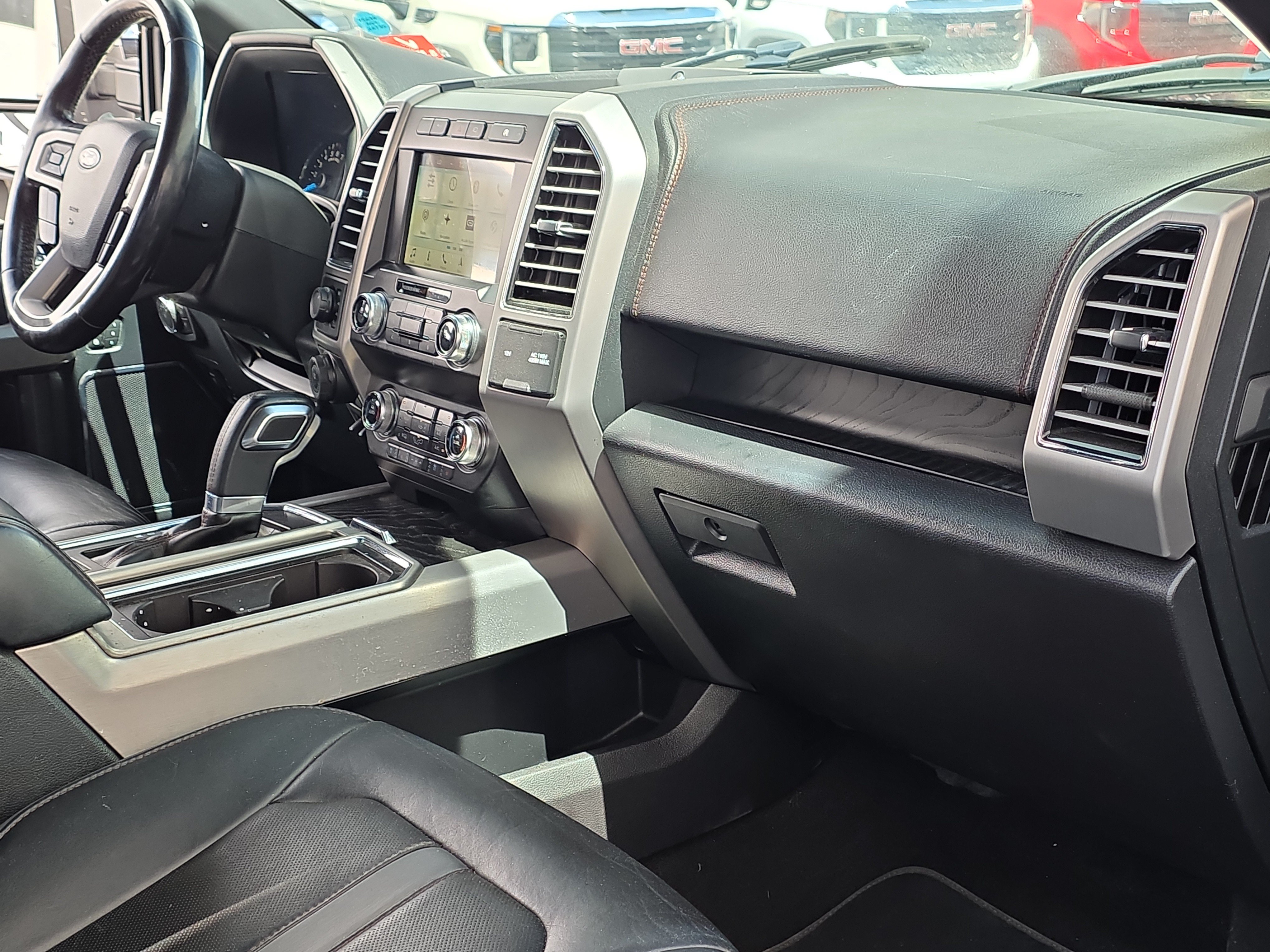 Used 2019 Ford F150 Platinum w/ Equipment Group 701A Luxury AWD/4WD image 34