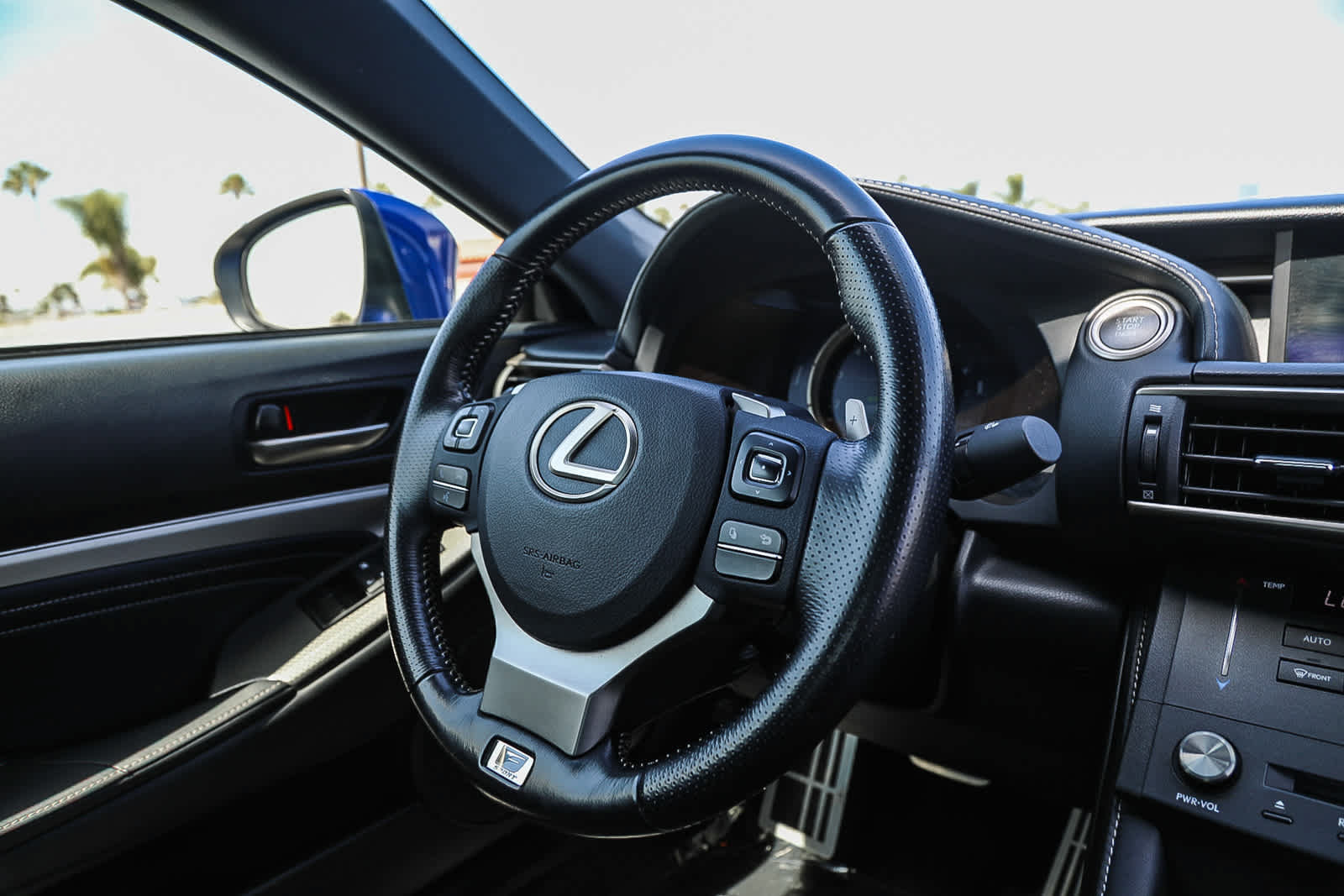 Used 2016 Lexus RC 200t RWD image 16