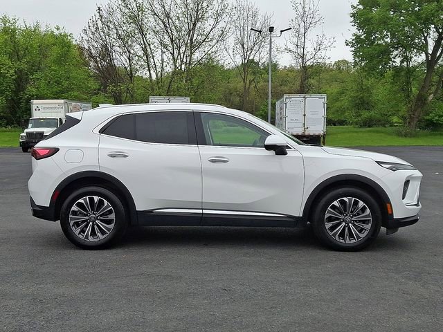 Used 2024 Buick Envision Preferred AWD/4WD image 10