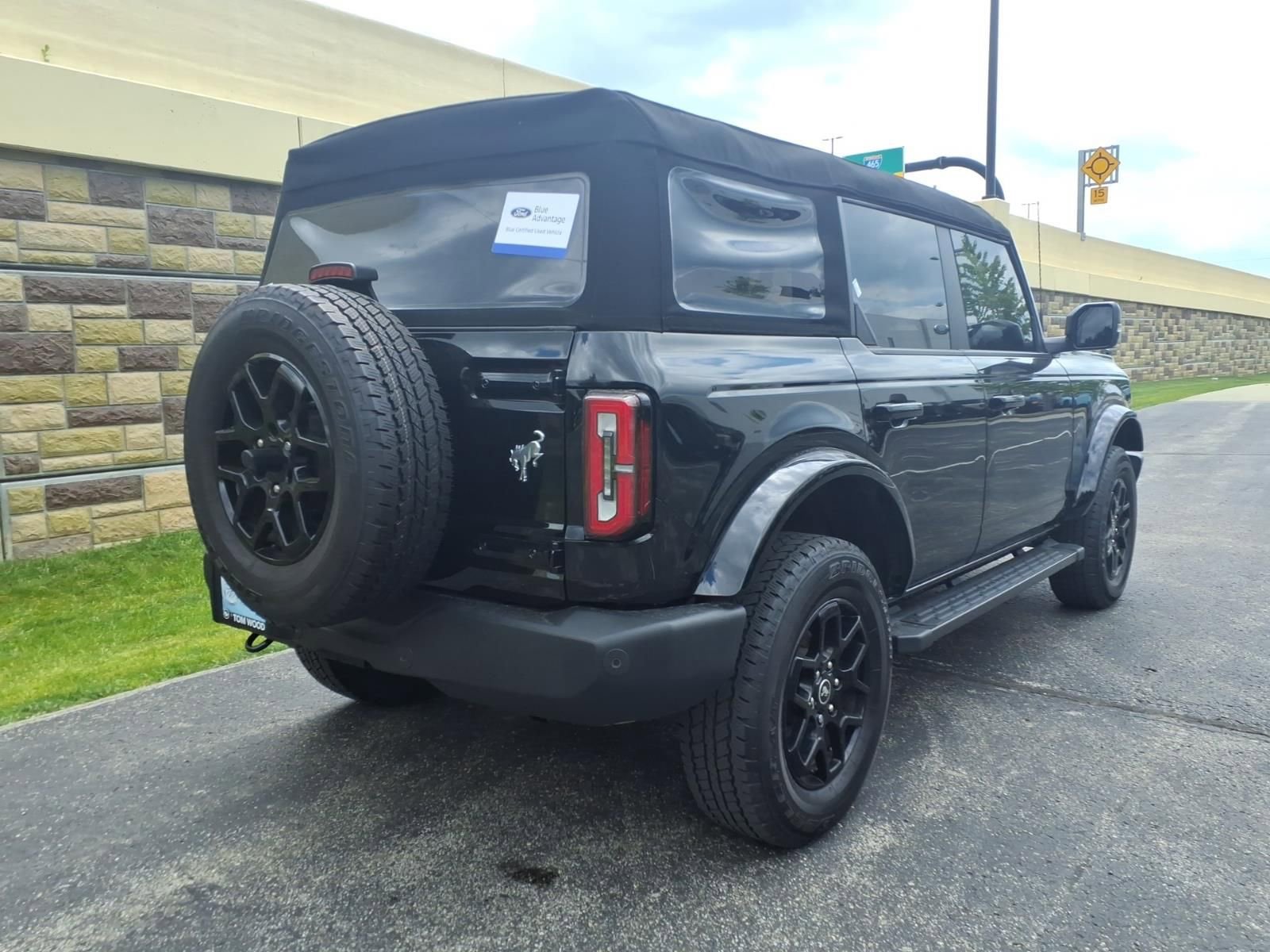 Used 2024 Ford Bronco Outer Banks AWD/4WD image 10