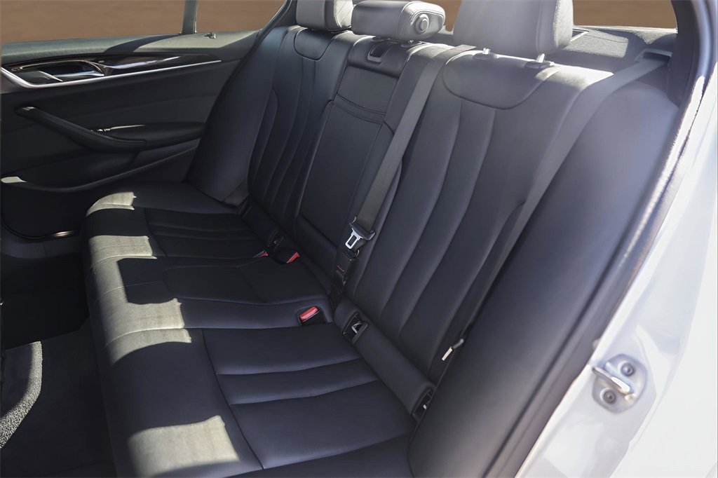 Used 2019 BMW 530i w/ Convenience Package image 27