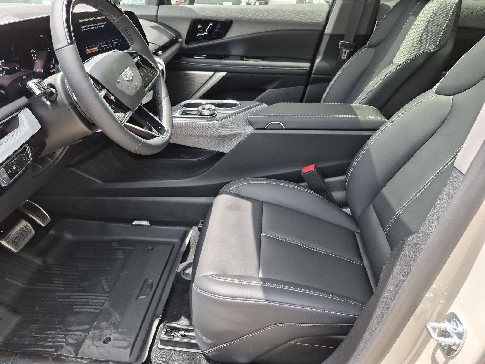 New 2027 Cadillac Optiq Luxury RWD image 11