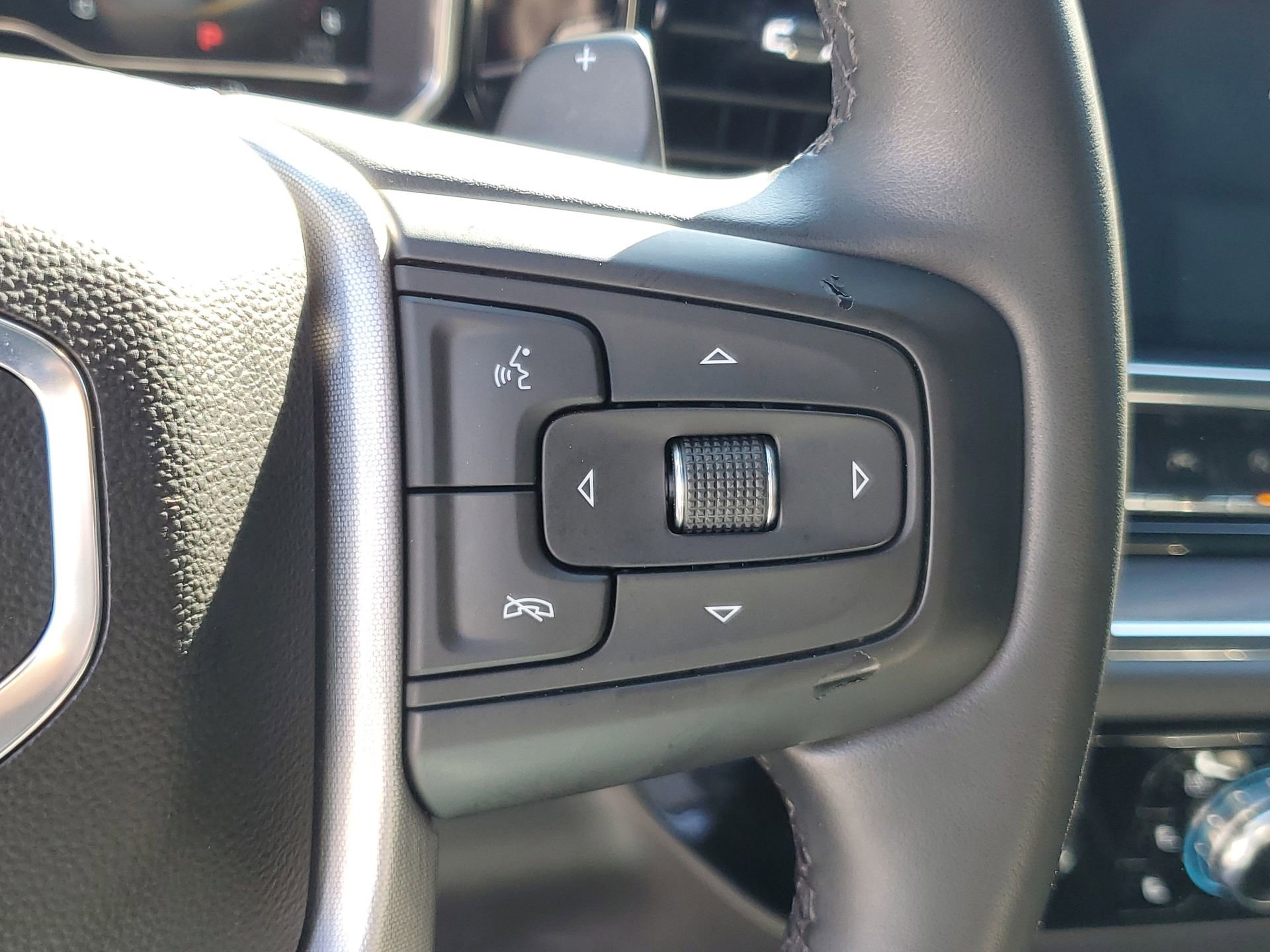 Used 2023 GMC Sierra 1500 SLT w/ SLT Premium Package image 26