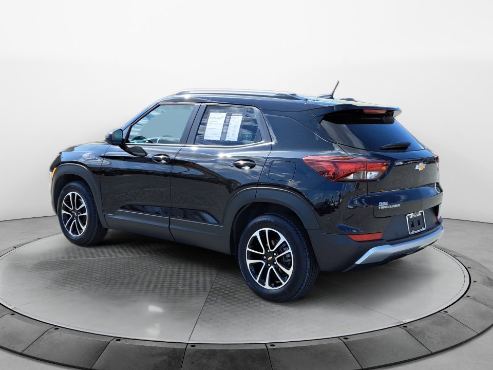 Certified 2024 Chevrolet TrailBlazer LT w/ LT Cold Weather Package FWD image 5