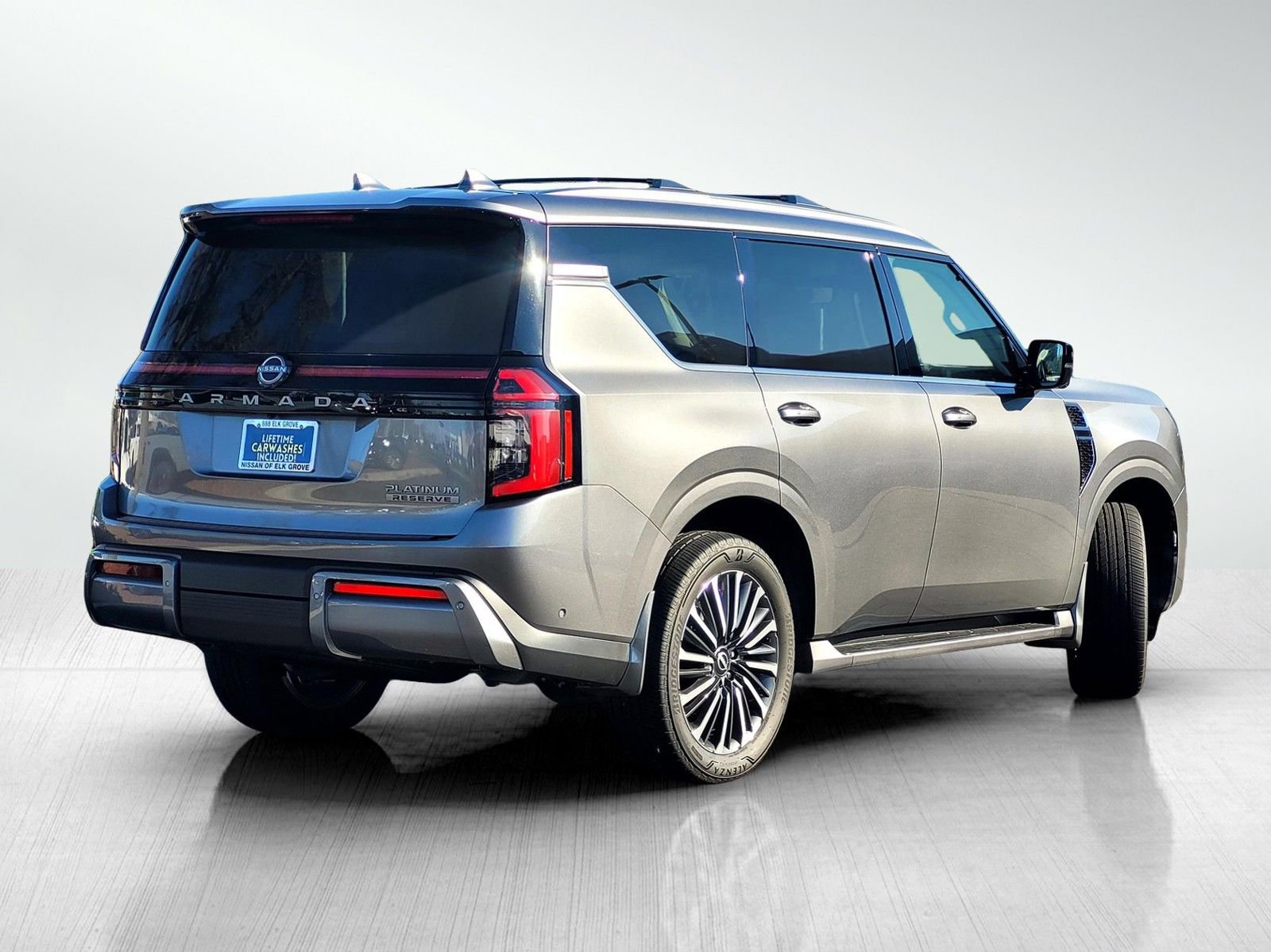 New 2025 Nissan Armada Platinum Reserve w/ Convenience Package AWD/4WD image 4
