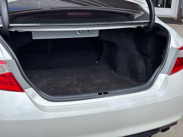 Used 2016 Toyota Camry XSE w/ Moonroof Package FWD image 14