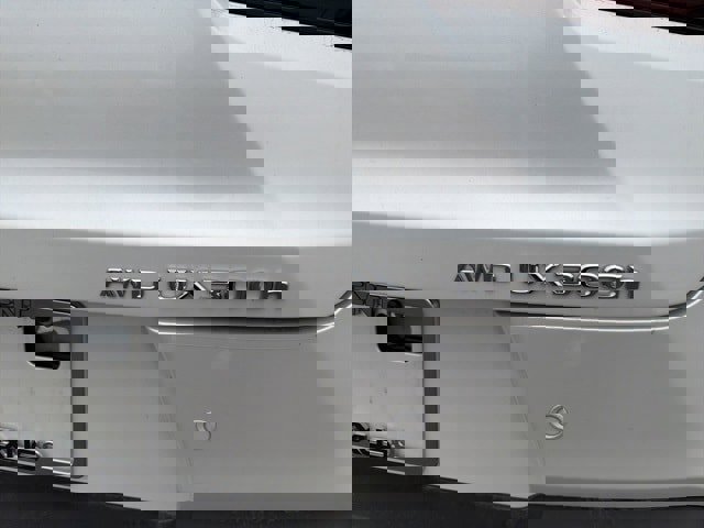 Used 2025 Lexus UX 300h AWD image 16