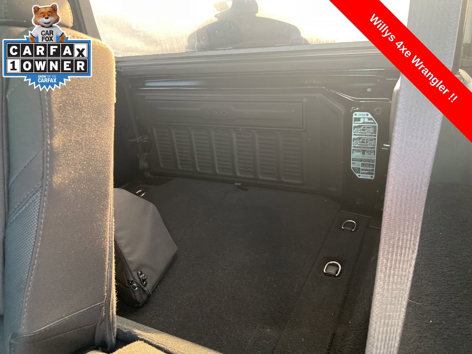 Used 2023 Jeep Wrangler Unlimited w/ Cold Weather Group image 24