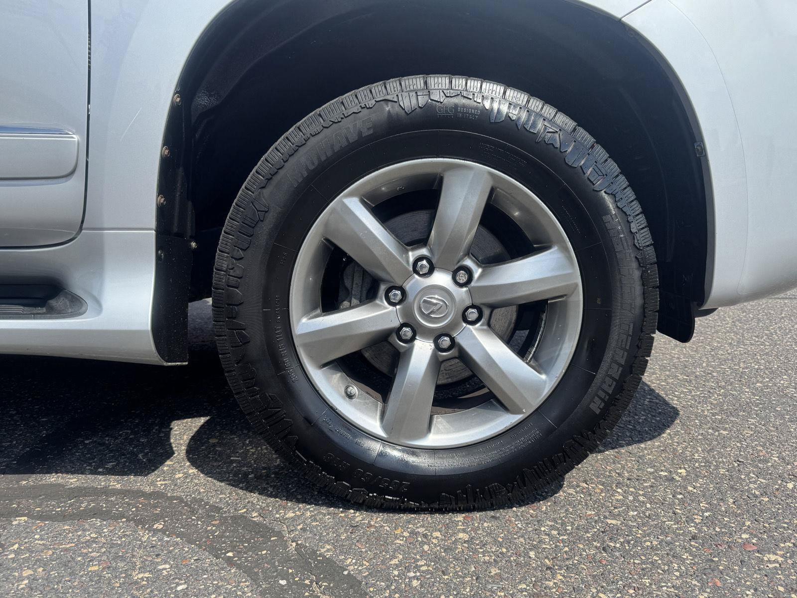 Used 2012 Lexus GX 460 Premium AWD/4WD image 9