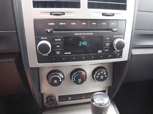 Used 2011 Dodge Nitro Heat w/ Popular Equipment Group image 10