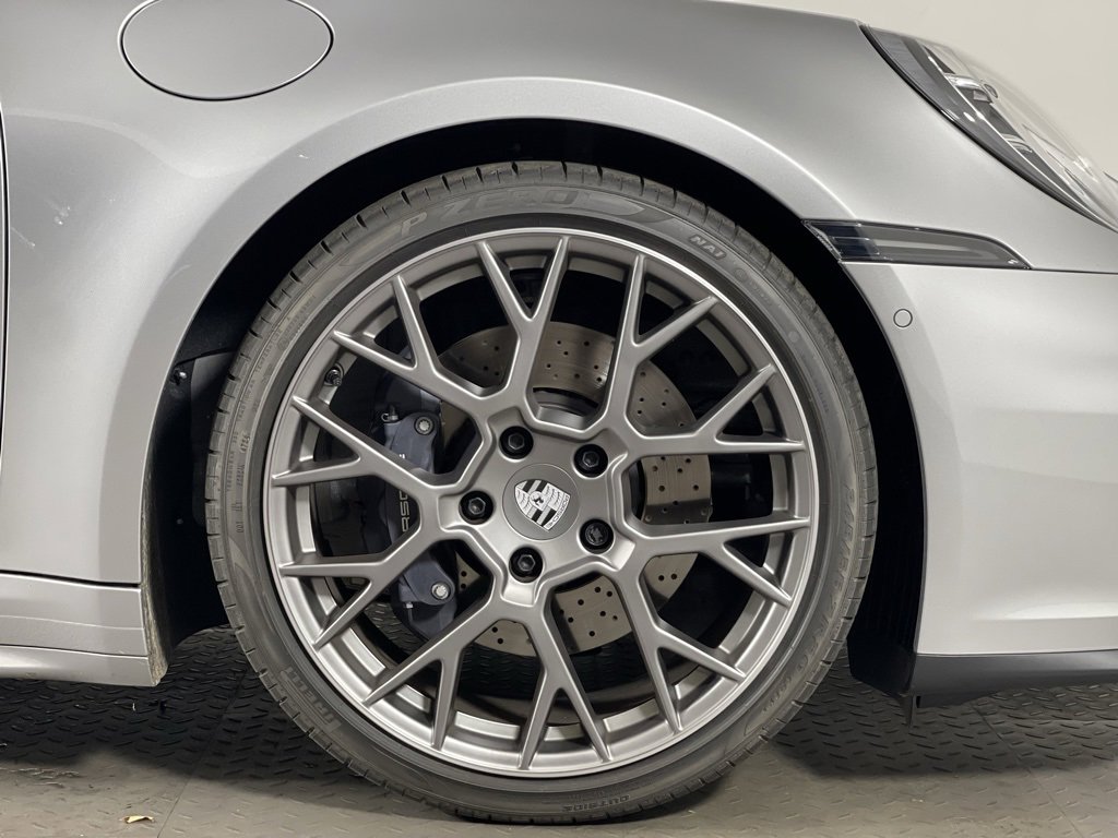 Certified 2025 Porsche 911 Carrera image 11