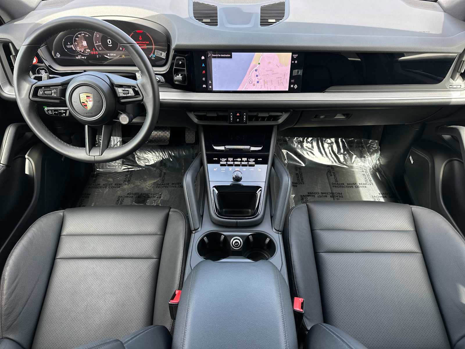 Used 2025 Porsche Cayenne AWD/4WD image 6