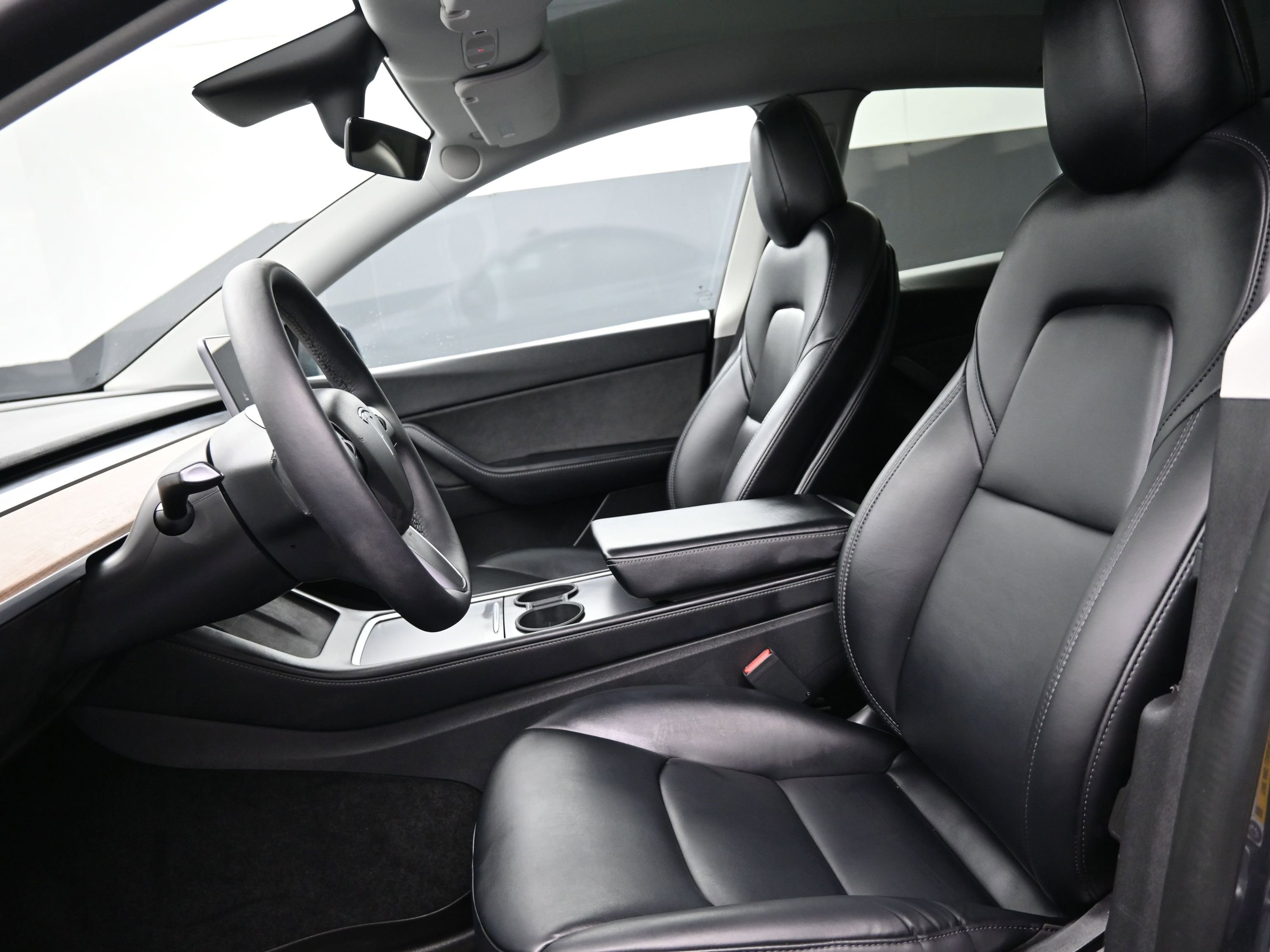 Used 2022 Tesla Model Y Long Range image 20