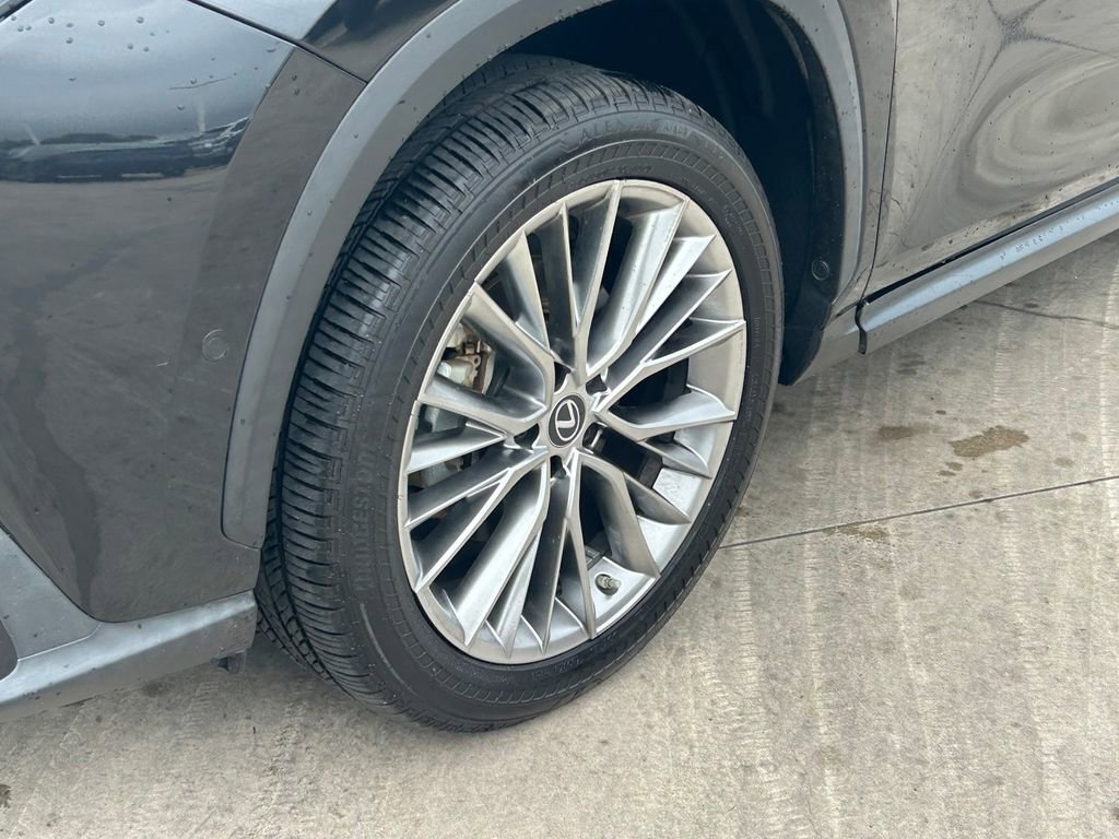 Used 2022 Lexus NX 350h AWD w/ Vision Package image 9