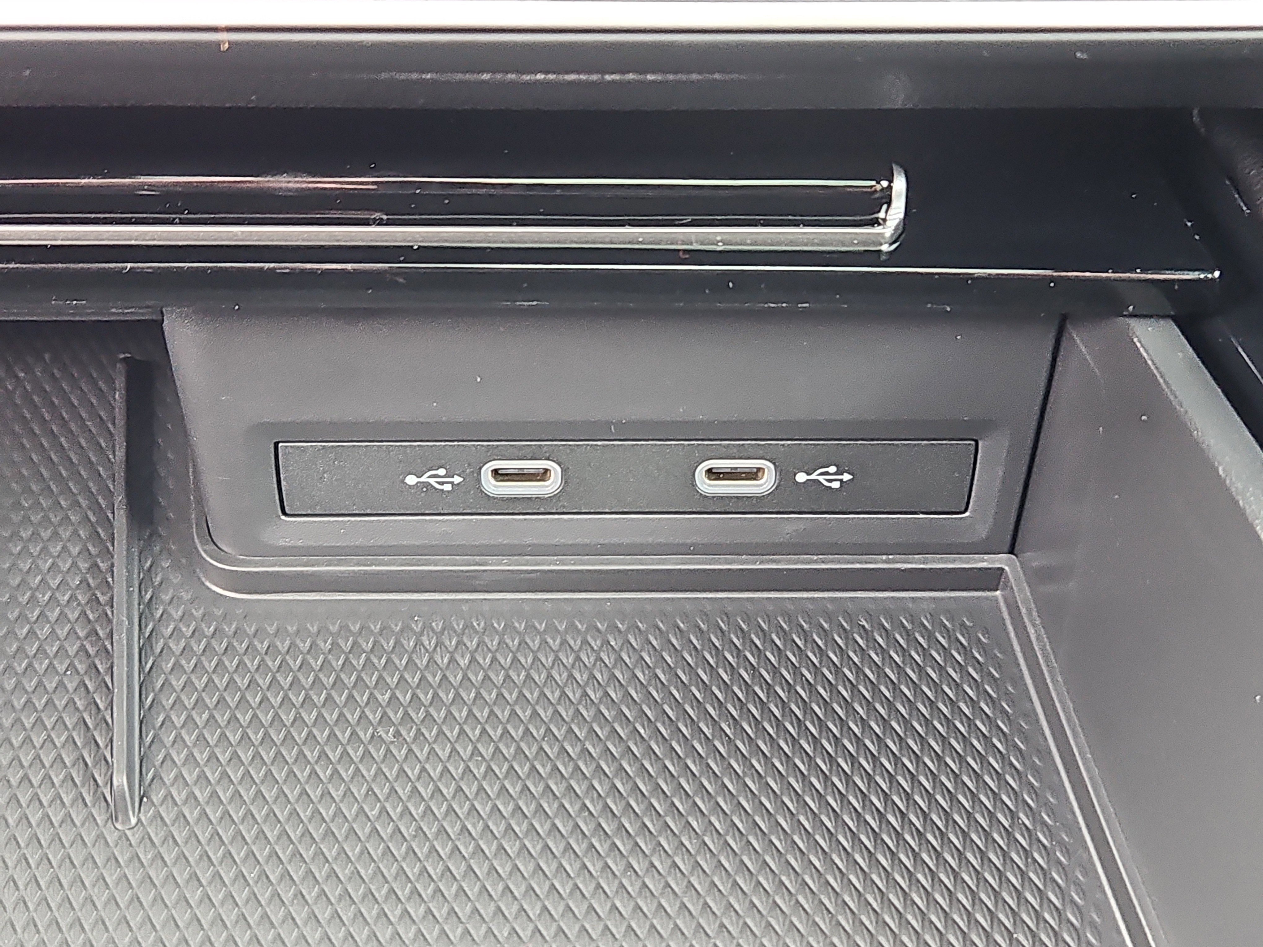 New 2026 Volkswagen Atlas Cross Sport SE image 12