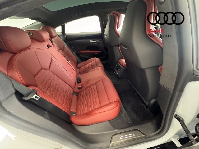 Used 2022 Audi RS e-tron GT w/ Carbon Performance Package AWD/4WD image 29