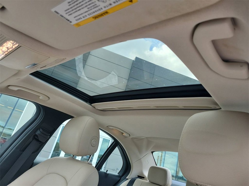 Used 2019 Mercedes-Benz C 300 Sedan image 28