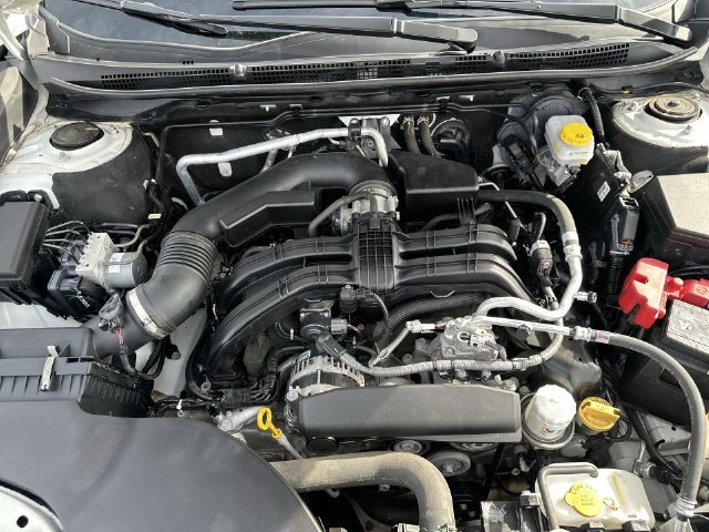 Used 2024 Subaru Outback Premium AWD/4WD image 19
