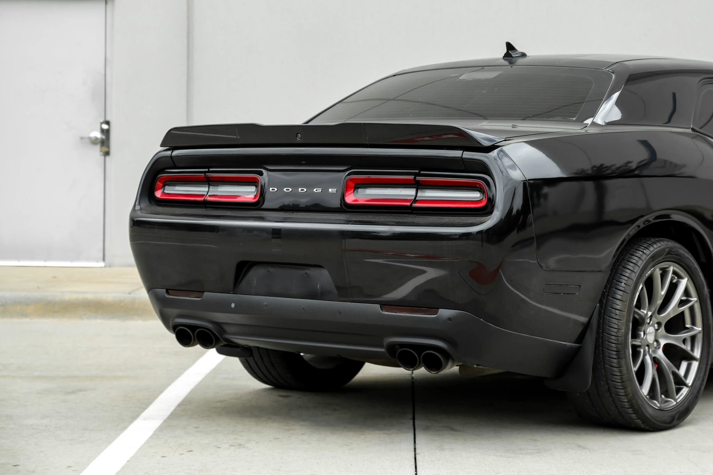 Used 2015 Dodge Challenger SRT w/ Technology Group RWD image 13