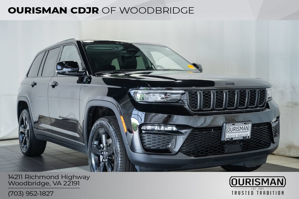 Certified 2023 Jeep Grand Cherokee Limited w/ Black Appearance Package AWD/4WD image 1