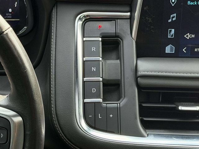 Used 2022 Chevrolet Tahoe Z71 w/ Luxury Package AWD/4WD image 15