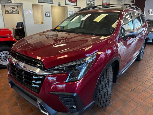Used 2023 Subaru Ascent Touring image 8