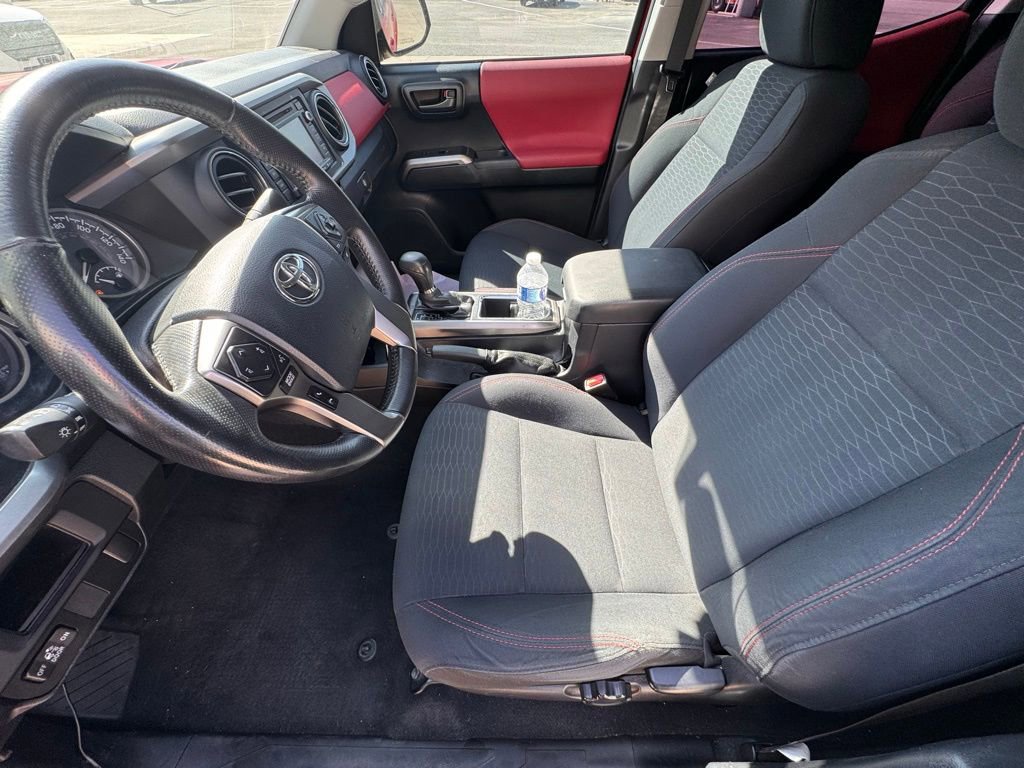 Used 2017 Toyota Tacoma SR5 w/ Tow Package image 9