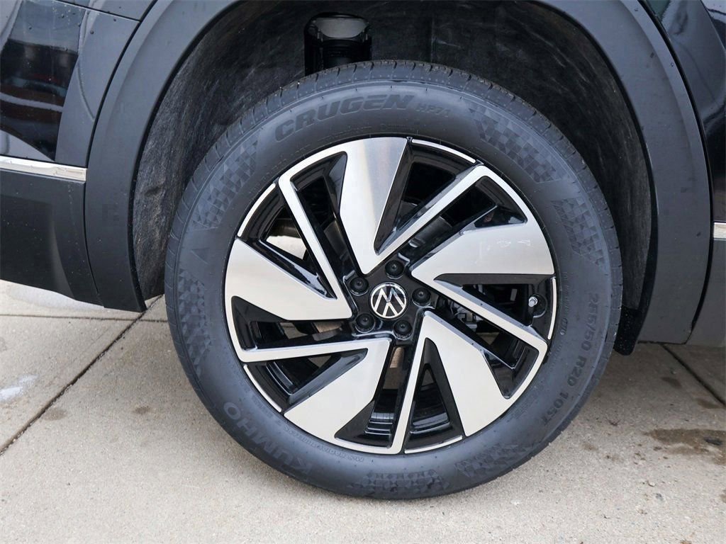 New 2026 Volkswagen Atlas SEL image 8