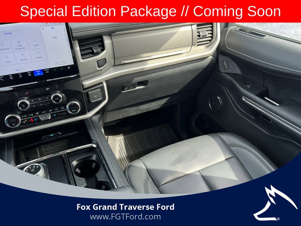 Certified 2023 Ford Expedition XLT image 40