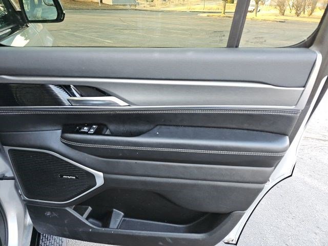 Used 2023 Jeep Wagoneer Series II image 17