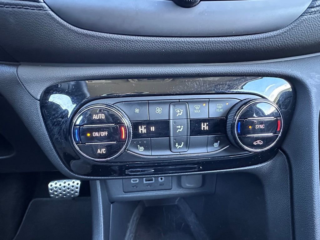 Certified 2023 Buick Encore GX Select w/ Sport Touring Package FWD image 30