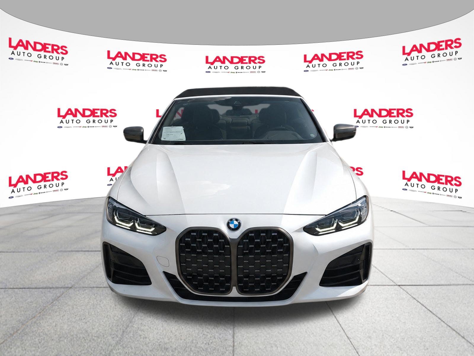 Used 2023 BMW M440i Convertible RWD image 2