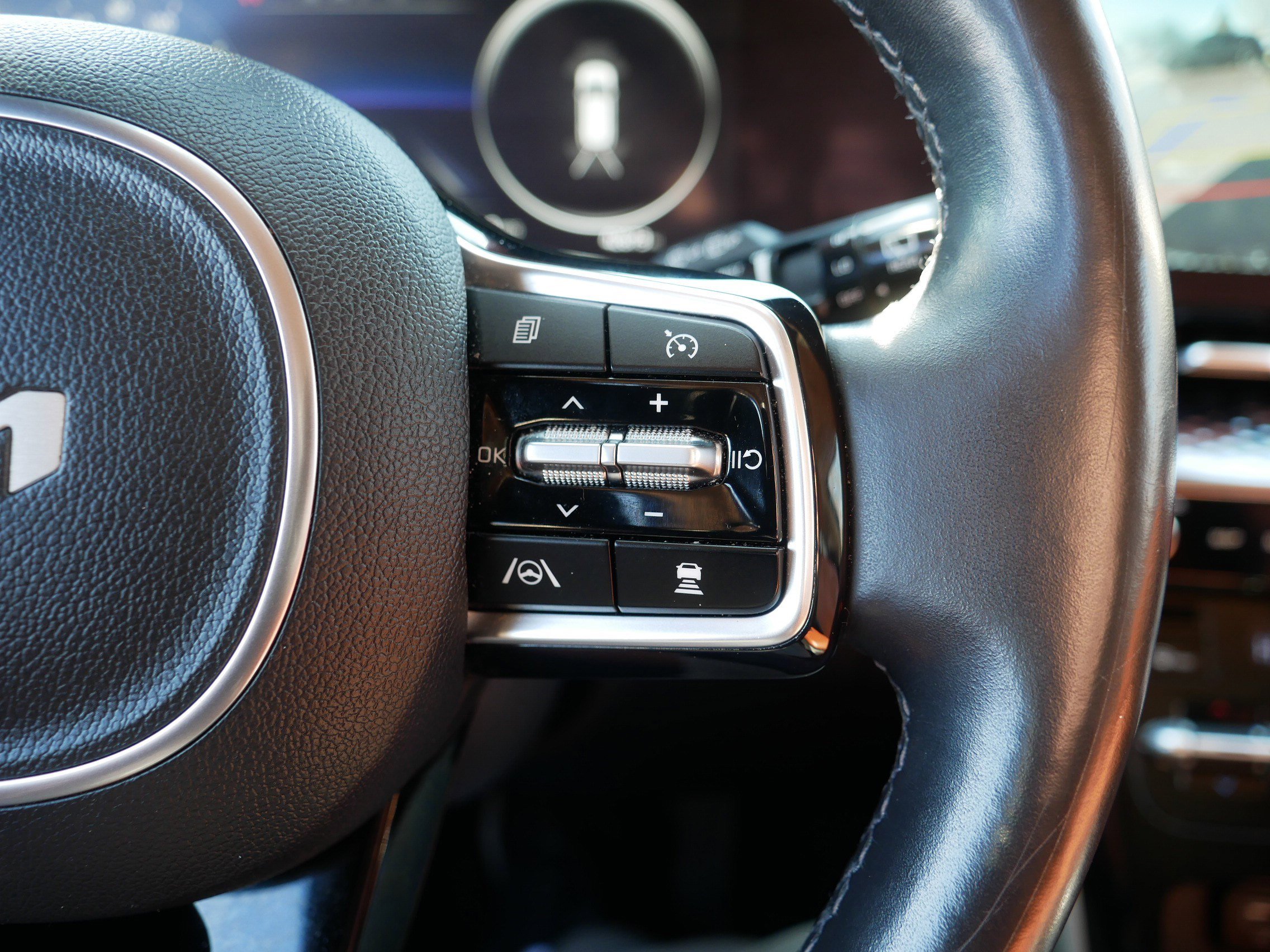 Certified 2022 Kia Carnival SX Prestige image 29