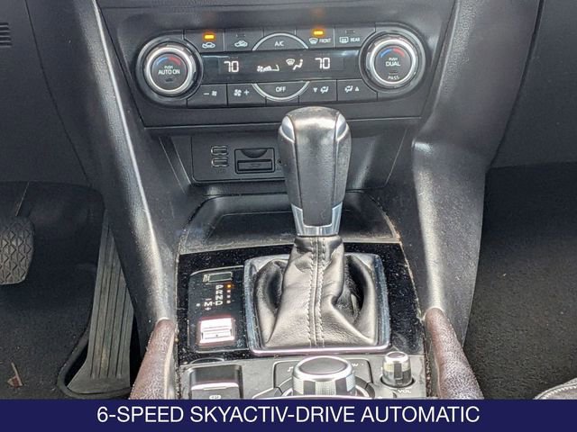 Used 2018 MAZDA MAZDA3 Touring FWD image 16