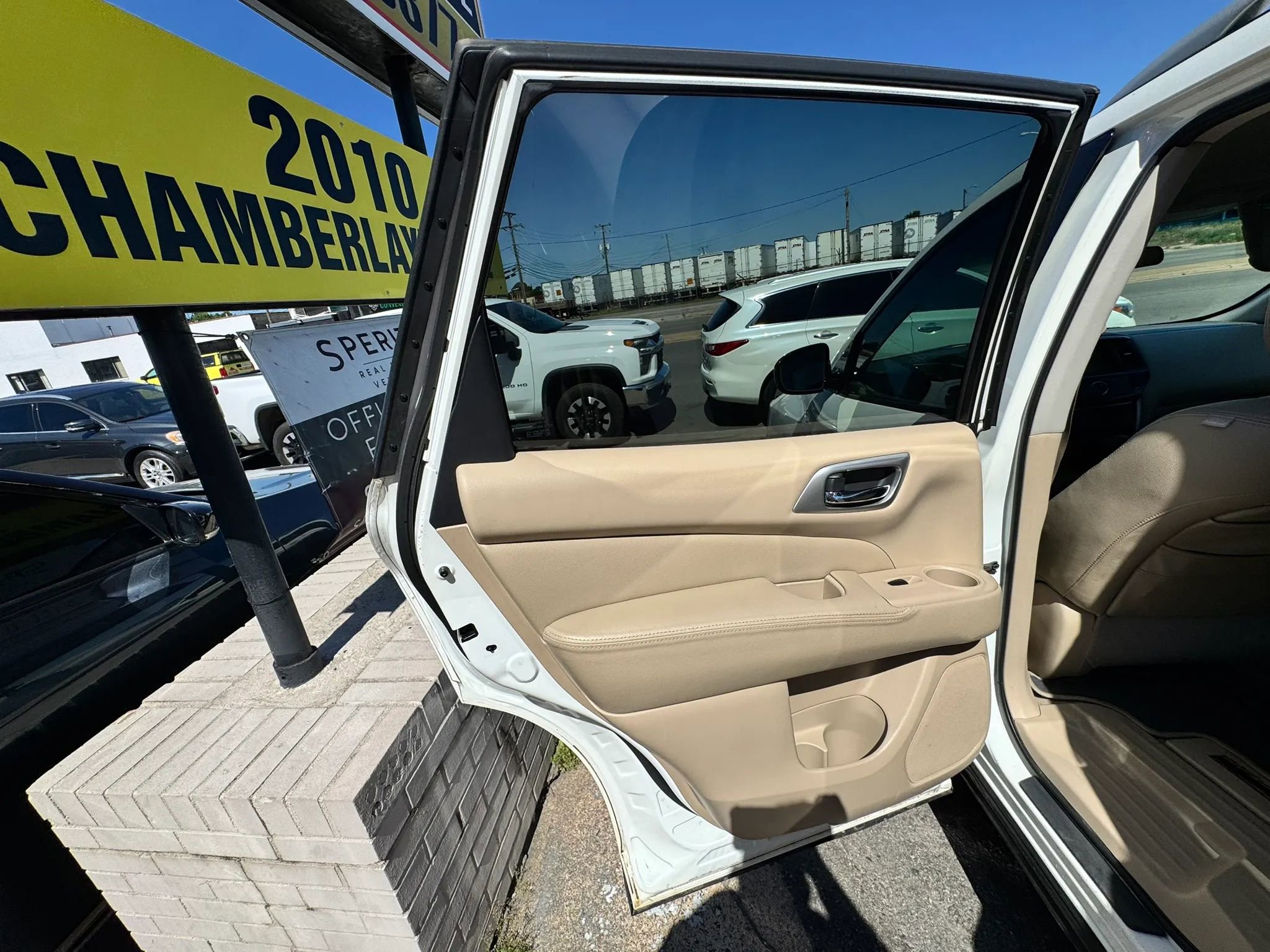 Used 2014 Nissan Pathfinder SV AWD/4WD image 13