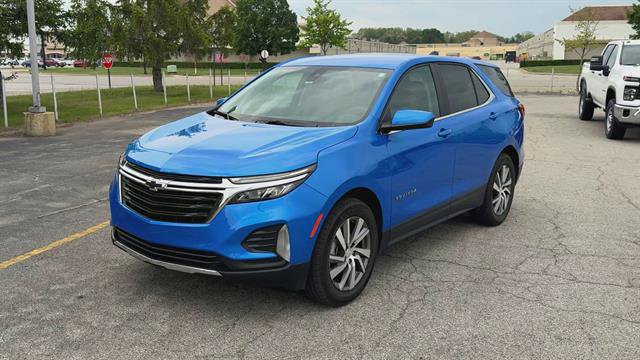 Used 2024 Chevrolet Equinox LT w/ LPO, Floor Liner Package FWD image 4