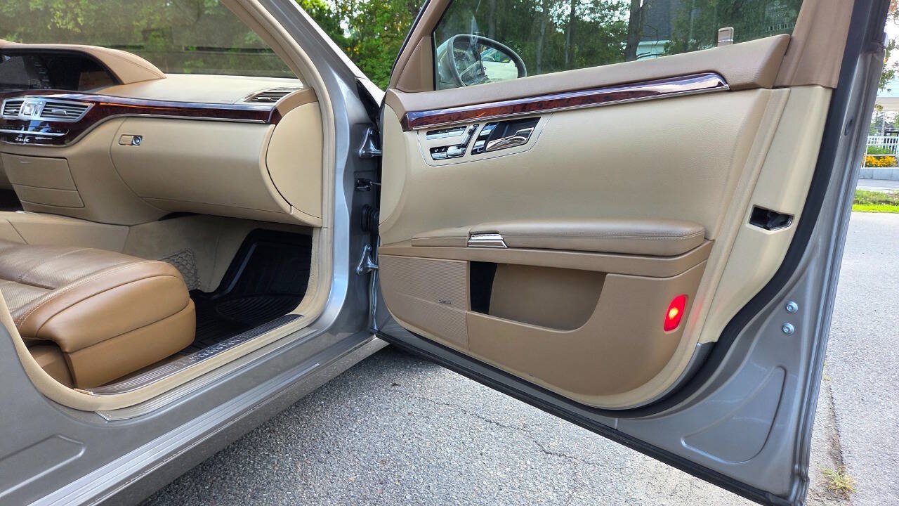 Used 2007 Mercedes-Benz S 550 4MATIC image 48