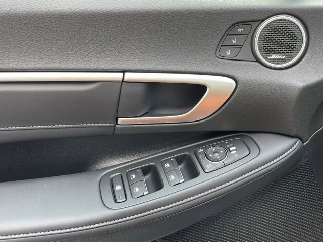 New 2025 Hyundai Sonata Limited FWD image 17