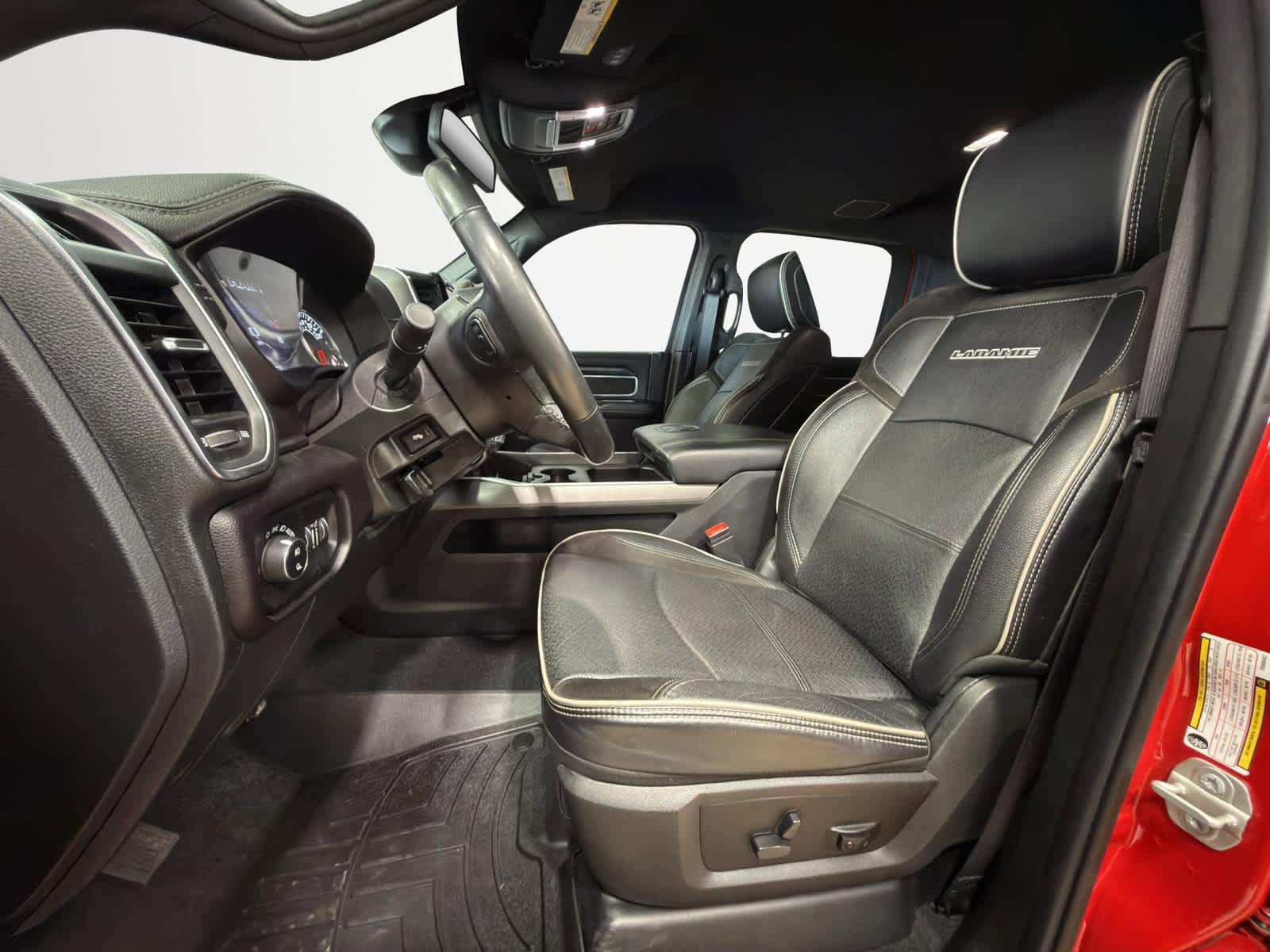 Used 2023 RAM 3500 Laramie w/ Night Edition image 16