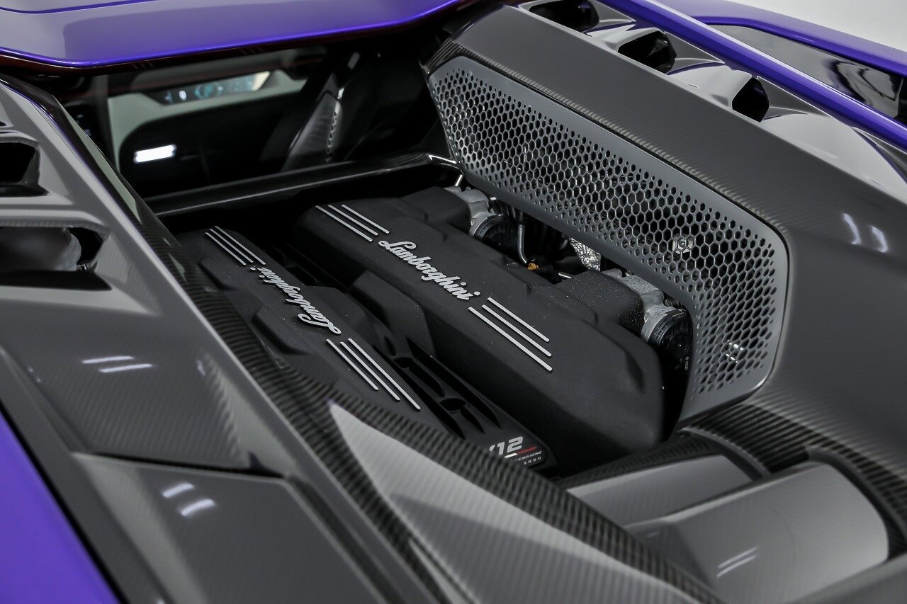 Used 2024 Lamborghini Revuelto image 21