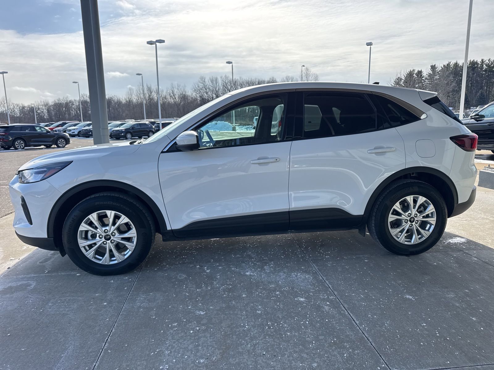 Certified 2024 Ford Escape Active w/ Tech Pack #2 AWD/4WD image 4