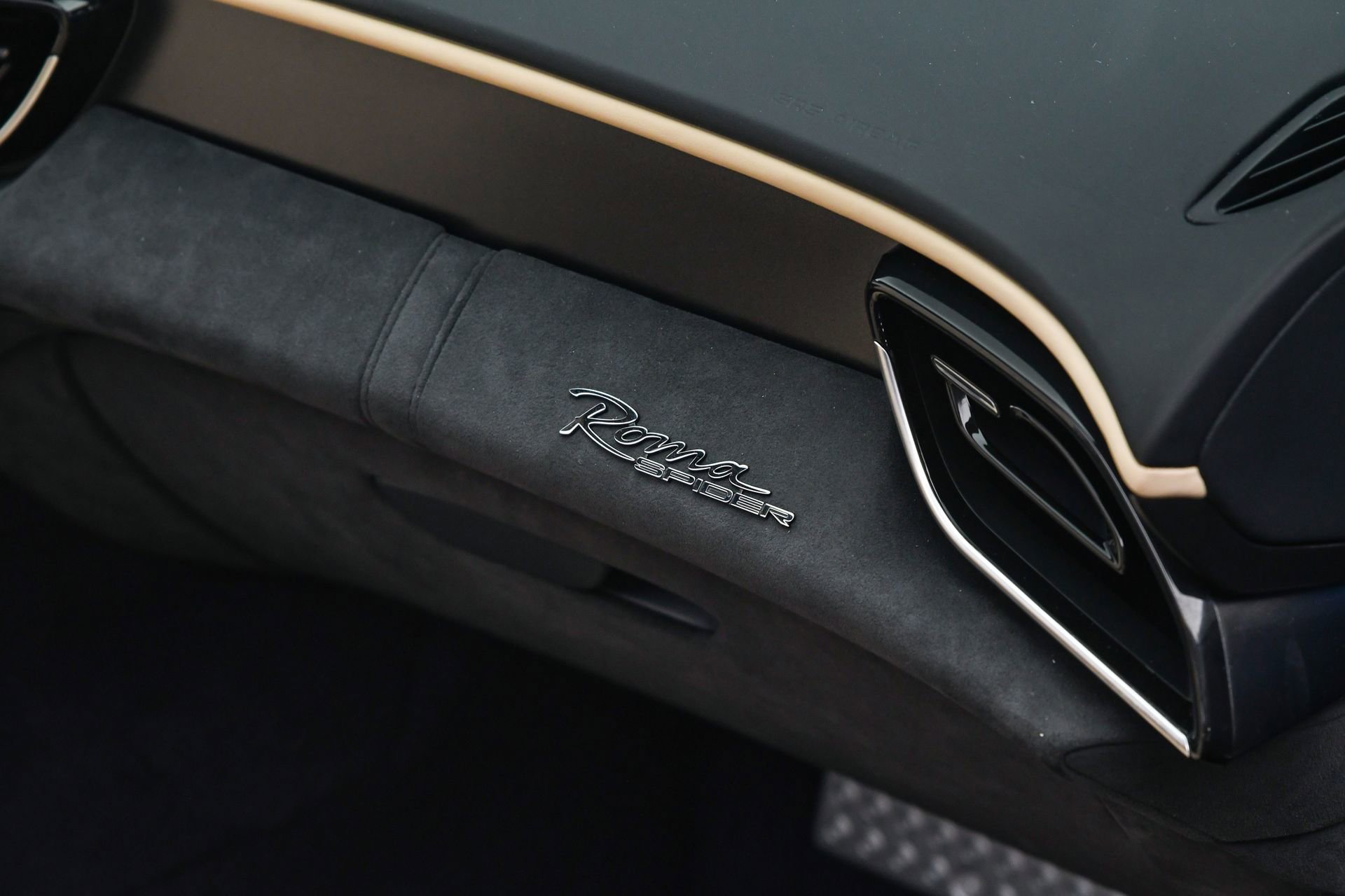 Used 2025 Ferrari Roma Spider image 53