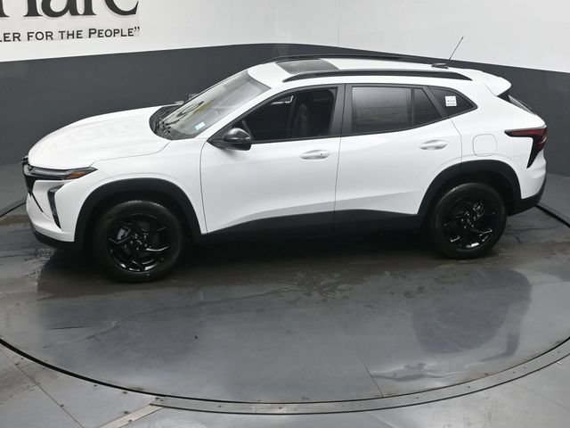 New 2026 Chevrolet Trax LT w/ Sunroof Package FWD image 36
