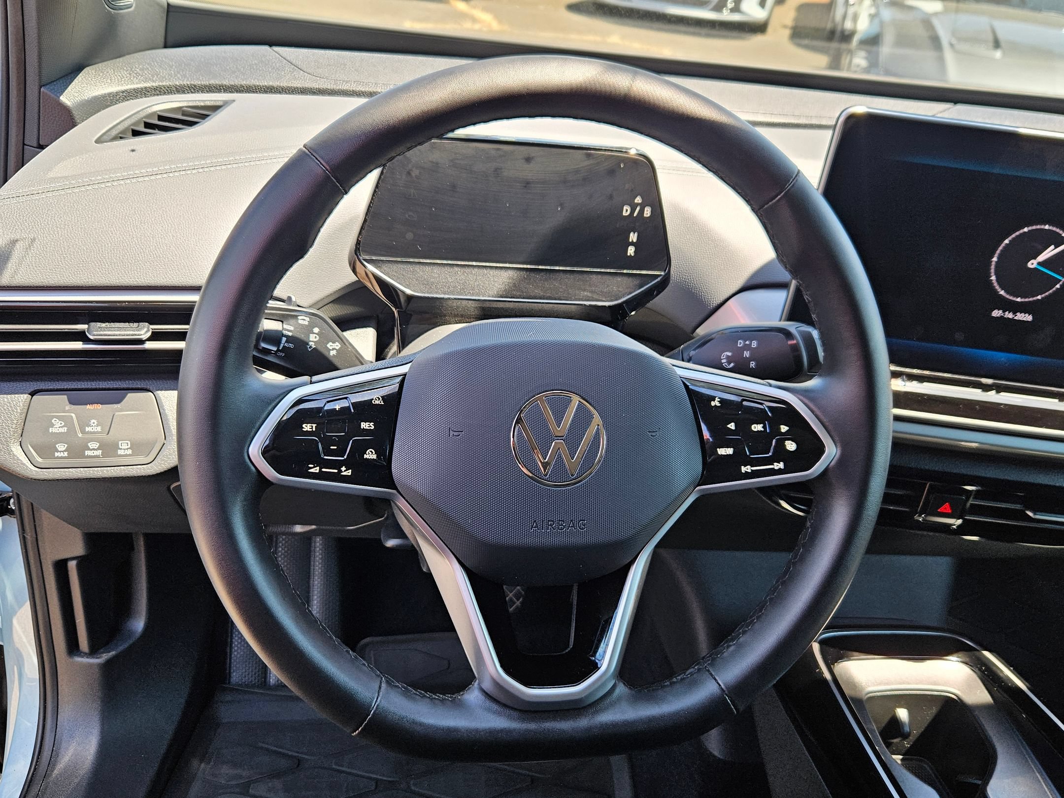 Used 2024 Volkswagen ID.4 Pro S AWD/4WD image 14