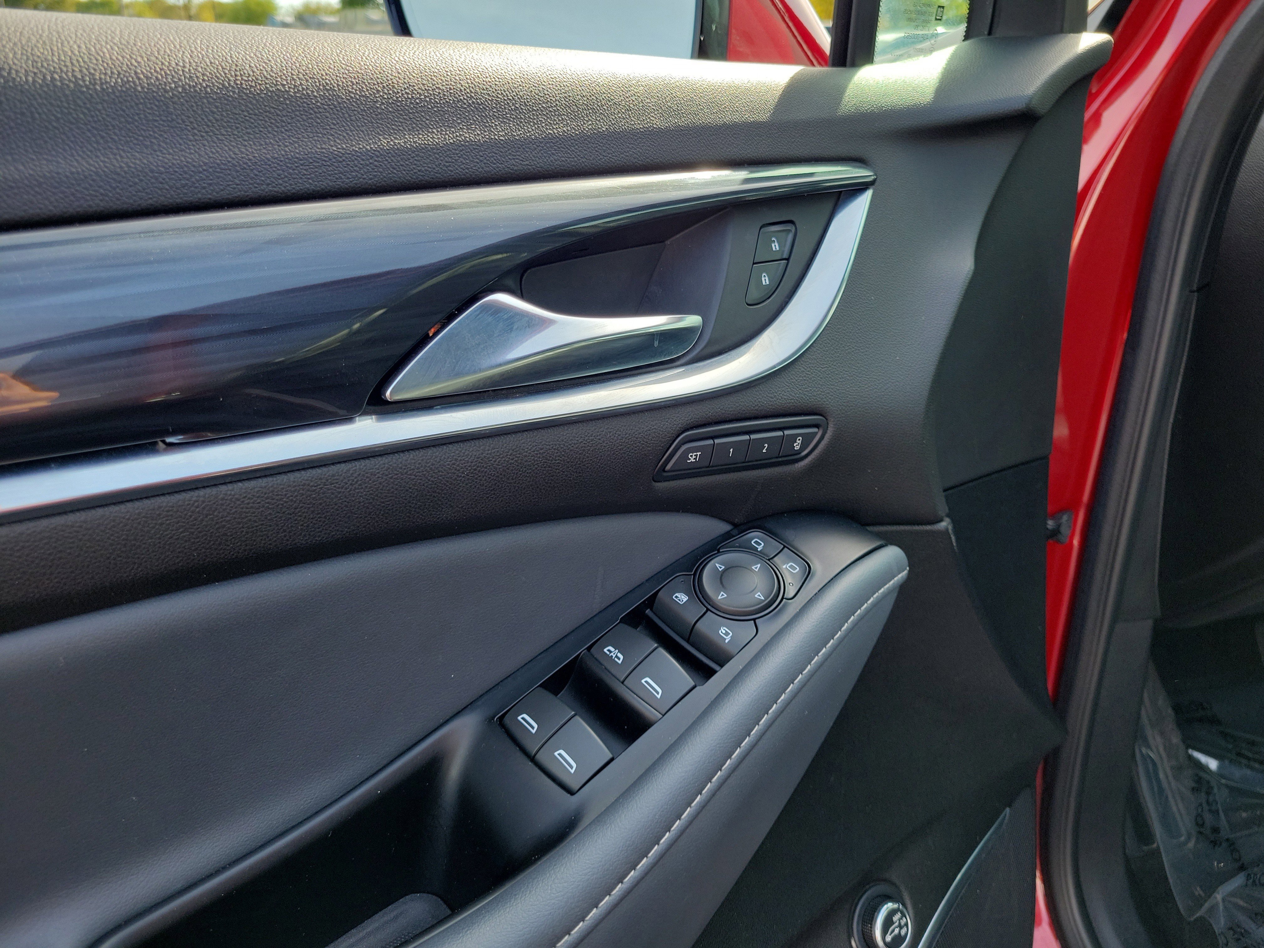 Used 2024 Buick Enclave Premium image 18