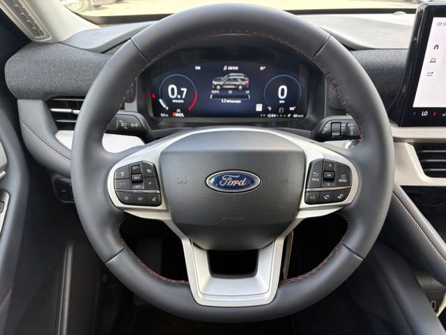 New 2026 Ford Explorer Active RWD image 14