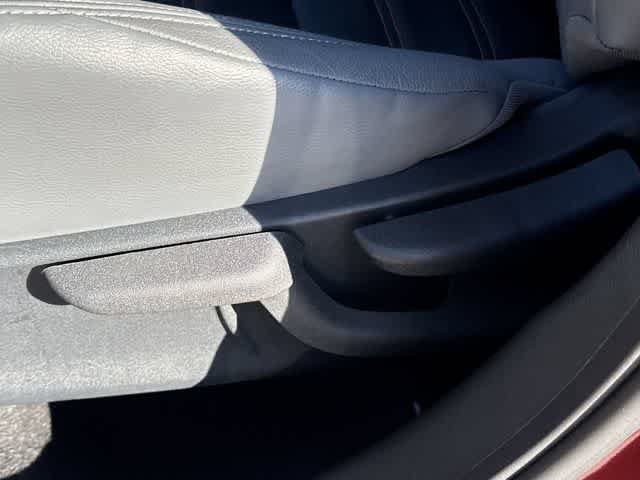 Used 2021 Nissan Kicks SR w/ SR Premium Package FWD image 15